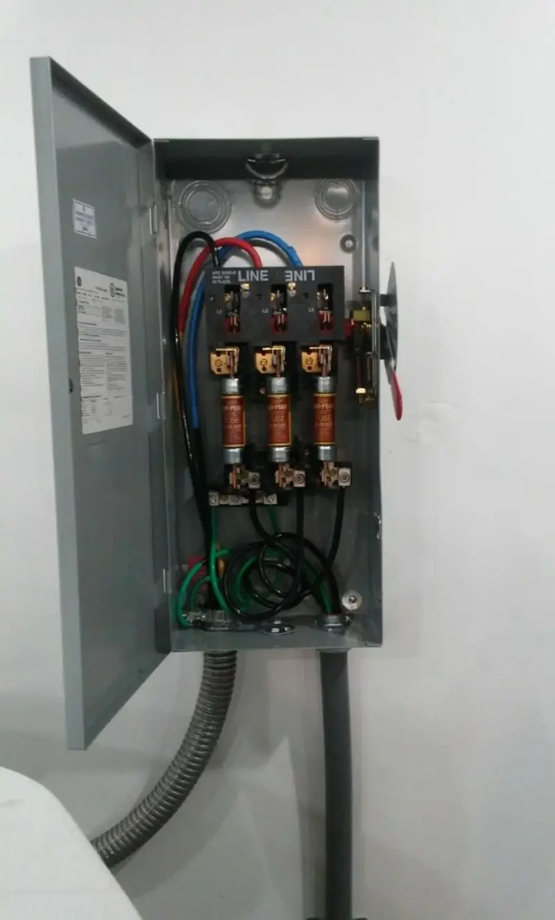 Three-phase disconnect switch installed for Smoke Detector Installation in Berkley